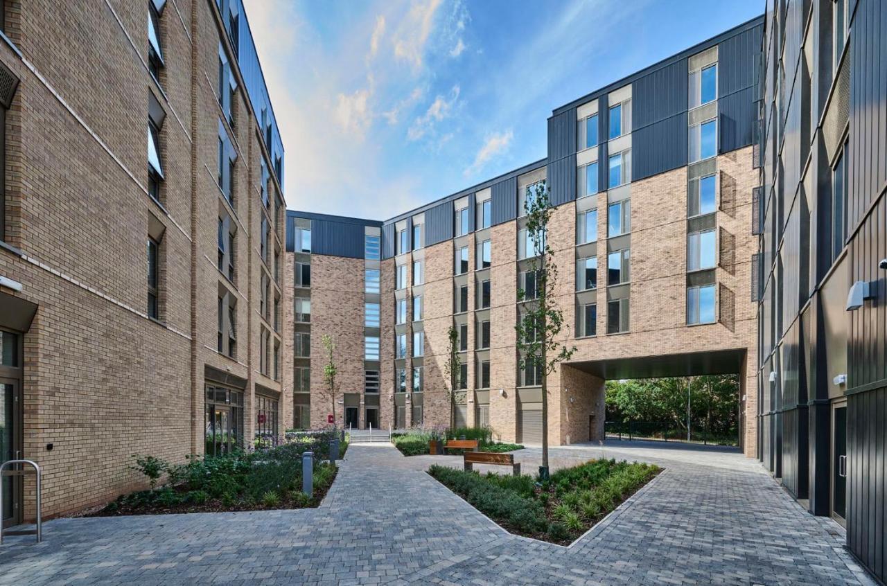 For Students Only Ensuite Bedrooms At The Oaks In Coventry * Coventry